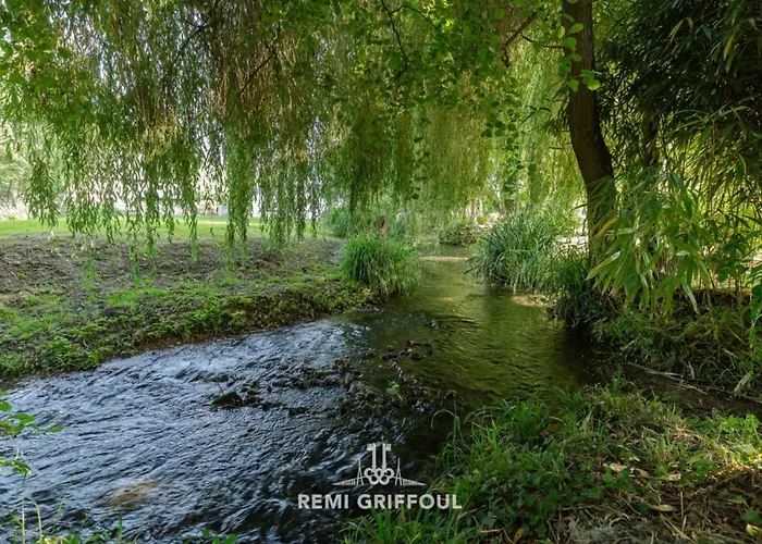 Dom wakacyjny La Maison Joselise 4 Family & Countryside 10 Guests Pennedepie